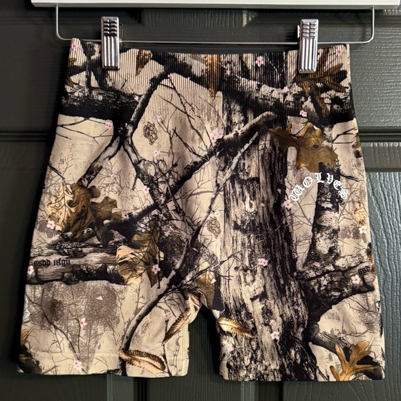 Darc Sport Chopper Everson Seamless Training Short in Cherry Blossom Camo Size S - Picture 2 of 13